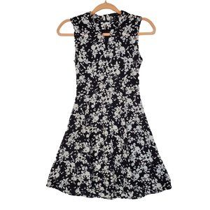 Aqua Womens Dress sz XS Black White floral print halter top short length summer